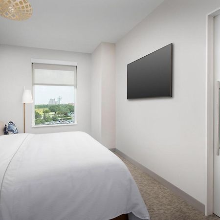 อีลีเมนต์ ออร์แลนโด ยูนิเวอร์แซล บูเลอวาร์ด Hotel Williamsburg ภายนอก รูปภาพ