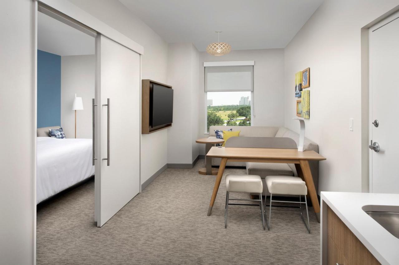 อีลีเมนต์ ออร์แลนโด ยูนิเวอร์แซล บูเลอวาร์ด Hotel Williamsburg ภายนอก รูปภาพ